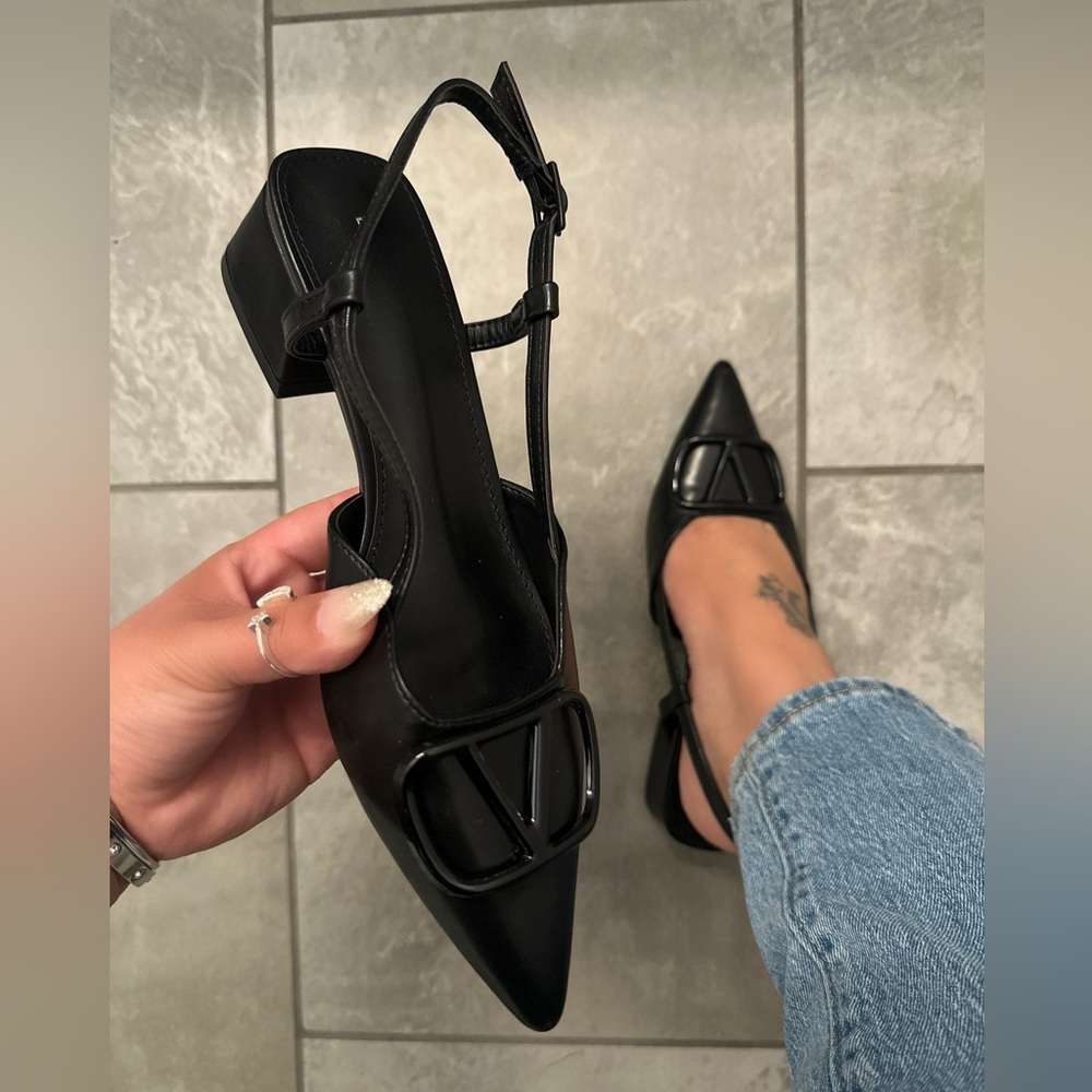 Black Pointed Slingback Heels with Decorative Buckle